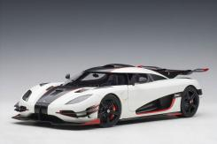 AUTOart Koenigsegg One:1 Pebble White Carbon with Red Accents 79016