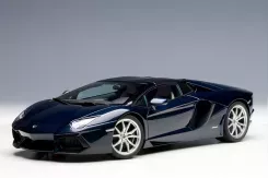AUTOart Lamborghini Aventador LP700-4 Roadster Azzuro Thetis 74698