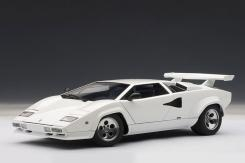 AUTOart Lamborghini Countach 5000QV White 74538