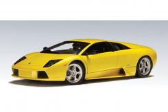 AUTOart Lamborghini Murcielago 2001 Metallic Yellow 74511