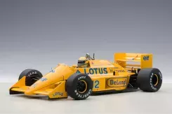 AUTOart Lotus 99T Honda F1 Japanese GP 1987 A. Senna 12 with Figure 88729