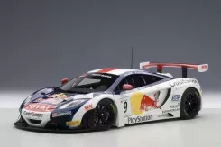 AUTOart McLaren 12C GT3 Red Bull 2012 Loeb Parente 9 81342