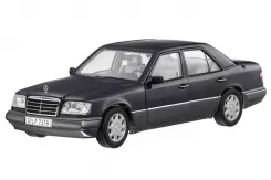 AUTOart Mercedes-Benz E320 sedan W124 1995 Black dealer edition B66040508