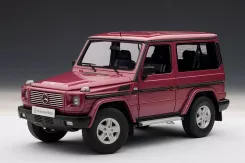 AUTOart Mercedes-Benz G Model SWB W463 Red 76113