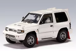 AUTOart Mitsubishi Pajero Evo V20 1998 White 57201