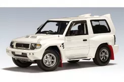 AUTOart Mitsubishi Pajero Evo V20 1998 White 77133