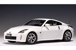 AUTOart Nissan Fairlady Z 2002 RHD White 77318