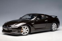 AUTOart Nissan GT-R V-spec R35 Opal Black 77398