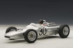 AUTOart Porsche 804 F1 Winner Grand Prix de France 1962 30 D.Gurney with driver figure 86273