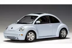 AUTOart Volkswagen New Beetle 1999 Vapor Blue 79732