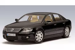 AUTOart Volkswagen Phaeton Black 79741