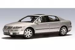 AUTOart Volkswagen Phaeton Silver Metallic 79742