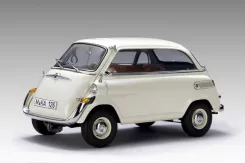 Autoart BMW 600 Featherwhite 70643