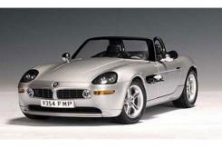 Autoart BMW Z8 e52 silver The World Is Not Enough 70511