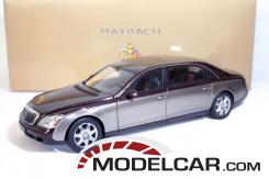 Autoart Maybach 62 LWB Ayers Rock Red Himalayas Grey Bright dealer edition B66962177