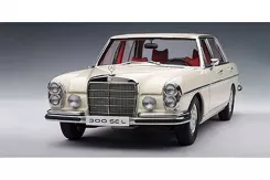 Autoart Mercedes-Benz 300 SEL 6.3 W109 1970 White 76141