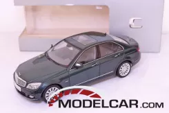 Autoart Mercedes-Benz C-Class Elegance dealer edition W204 periclas green B66962366