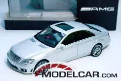Autoart Mercedes-Benz S63 AMG W221 Iridium Silver Metallic dealer edition B66962381