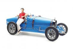 CMC Bugatti T35 bright blue Livery With a Female Racer Figurine M-100 B-018