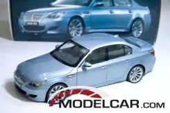 Kyosho BMW M5 e60 silver light blue 08593S