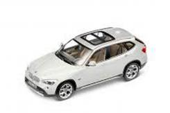 Kyosho BMW X1 E84 2009 Alpine White dealer edition 80432156802