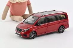 Norev Mercedes-Benz V-Class AMG-Line W447 Frankfurt Car Show 2017 hyazinthrot metallic B66004166