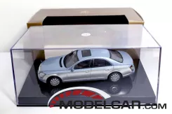 Autoart Maybach 57 silver blue silver dealer edition B66961955