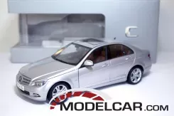 Autoart Mercedes-Benz C-Class Avantgarde W204 silver dealer edition B66962368