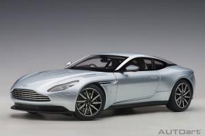 Autoart Aston Martin DB11 D'argento