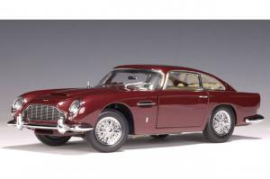 Autoart Aston Martin DB5 Red