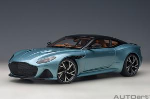 Autoart Aston Martin DBS Superleggera أزرق