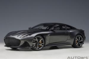 Autoart Aston Martin DBS Superleggera Grau