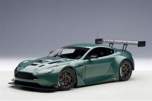 Autoart Aston Martin V12 Vantage GT3 Groen