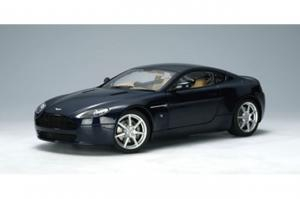 Autoart Aston Martin V8 Vantage Blu