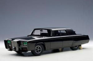 Autoart Chrysler Imperial أسود