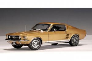 Autoart Ford Mustang 1 GT 390 Gold