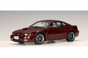 Autoart Ford Mustang 4 GT Rood