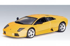 Autoart Lamborghini Murcielago أصفر