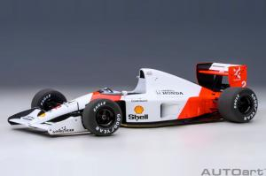 Autoart McLaren MP4-6 White