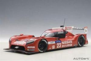Autoart Nissan GT-R LM Nismo Red