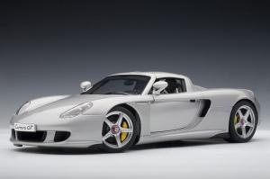 Autoart Porsche Carrera GT Silber