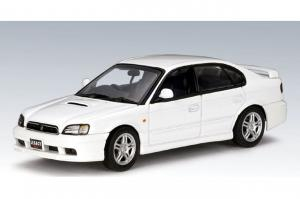 Autoart Subaru Legacy B4 أبيض