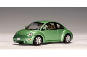 Autoart Volkswagen New Beetle Verde