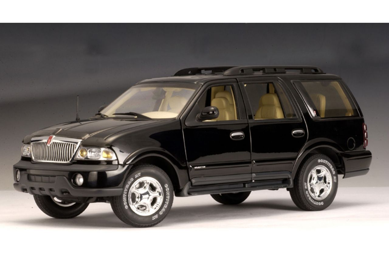 AUTOart Lincoln Navigator 1 1999 Black 72762 - Modelcar.com Japanese